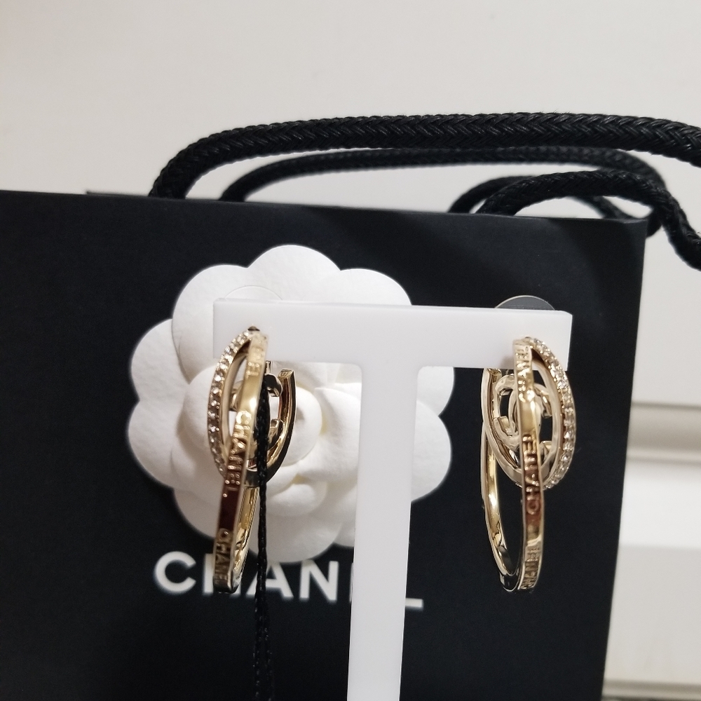 Chanel CC Gold & Christals Earnings - Picture 8 of 16